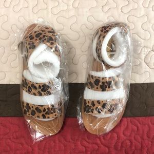 Nice sandals, brand CUSHIONAIRE color leopard, Indego, size 6 1/2 M.